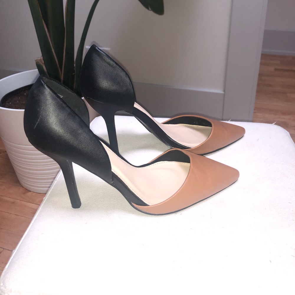 Size 10 Color block heel Akira heels